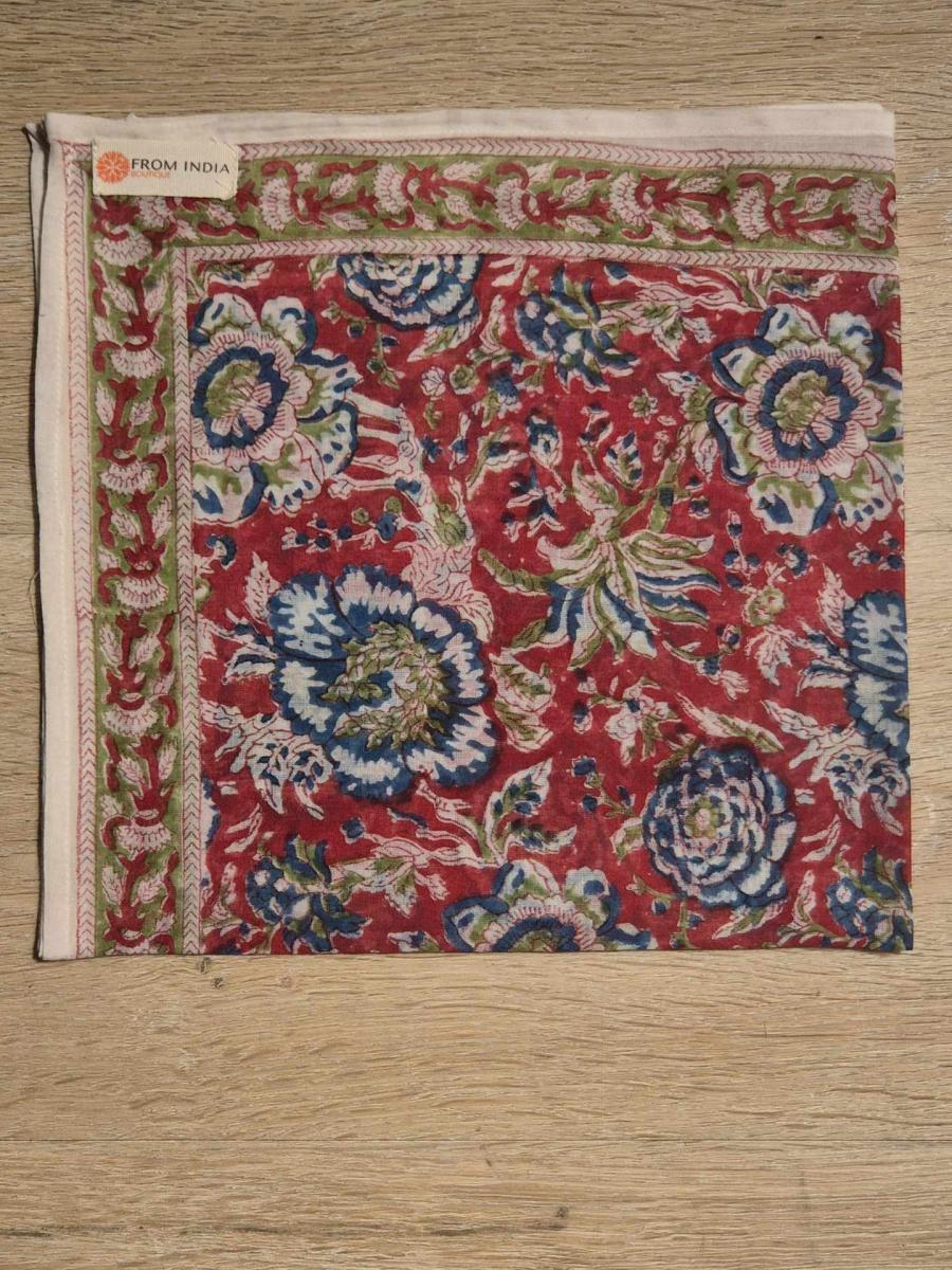 Créations artisanales exclusives et séries limitées 