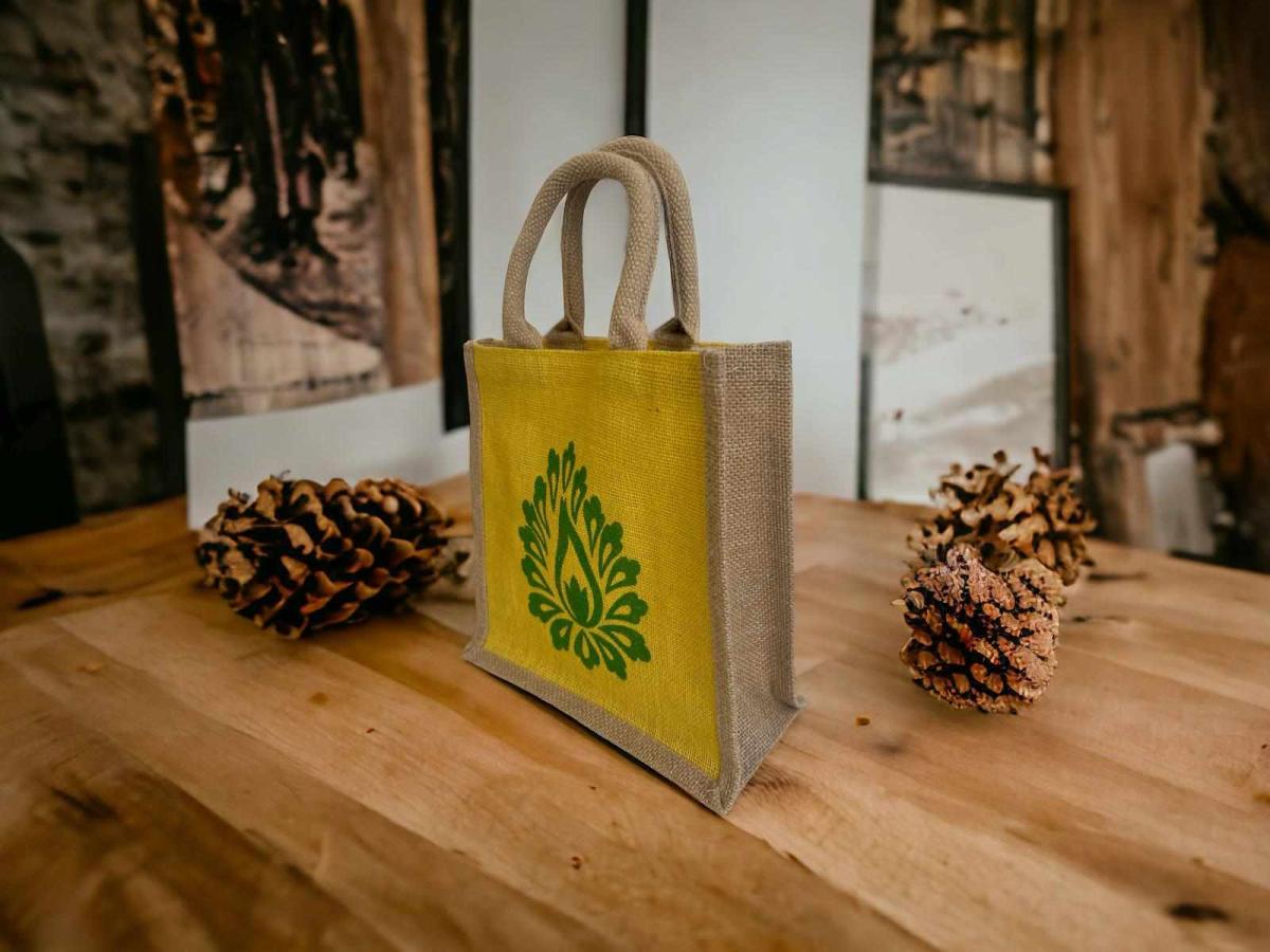 Vente de sacs en toile de jute du Bengale